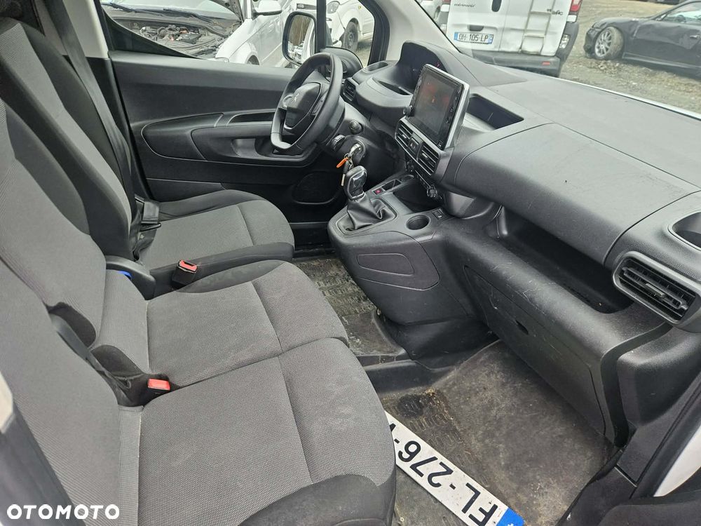 Peugeot PARTNER BERLINGO  3-OSOBOWY 11/2019 - 8