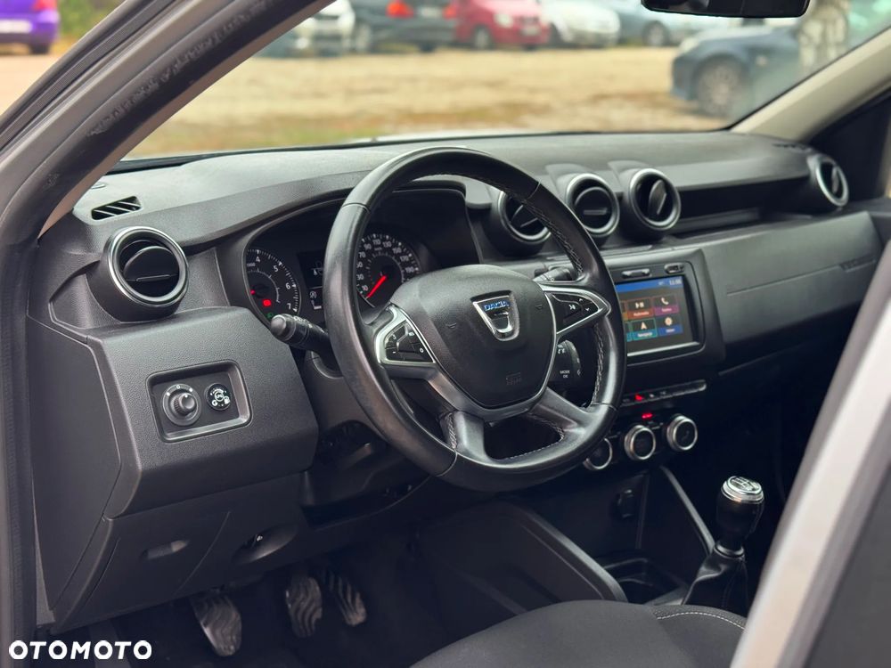 Dacia Duster 1.6 SCe Laureate S&S - 19