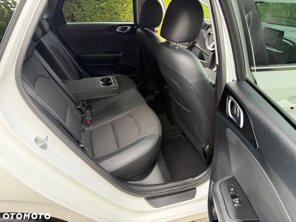 Kia Ceed 1.4 T-GDI OPF GT Line - 26