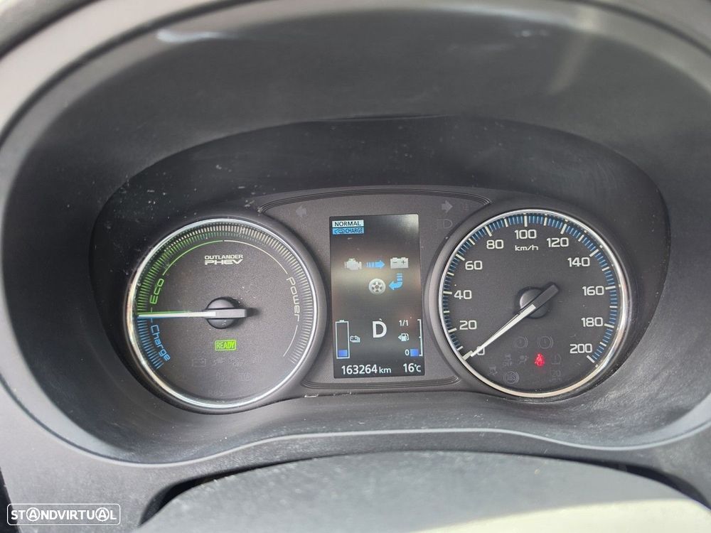 Mitsubishi Outlander 2.0 Intense Navi - 7
