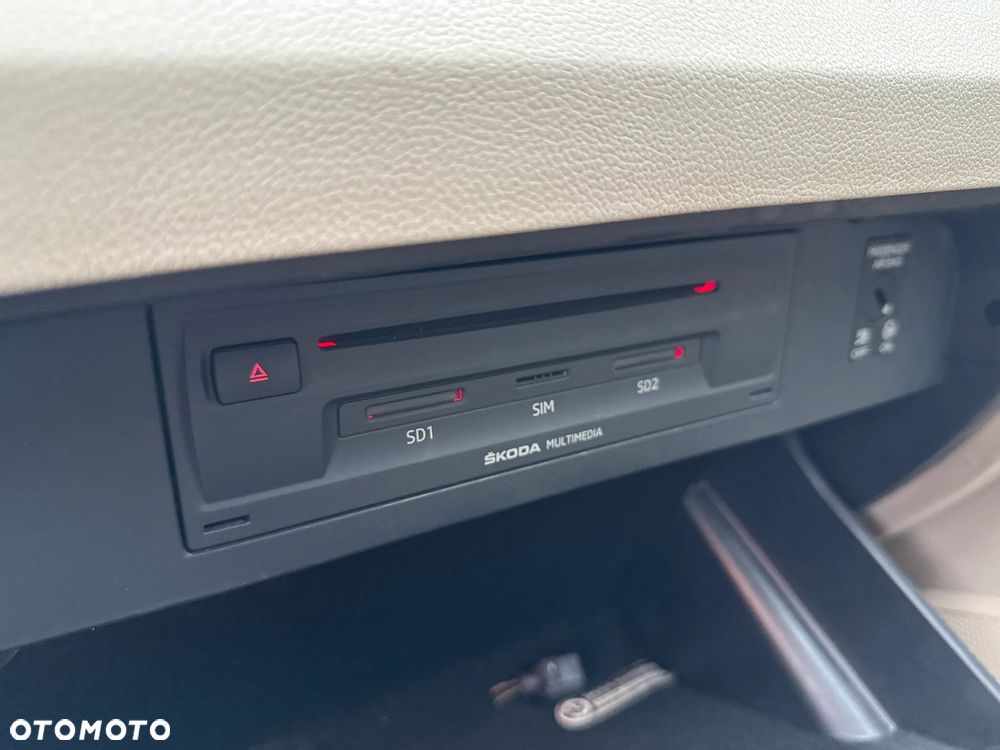 Skoda Octavia 2.0 TDI 4x4 Elegance DSG - 18