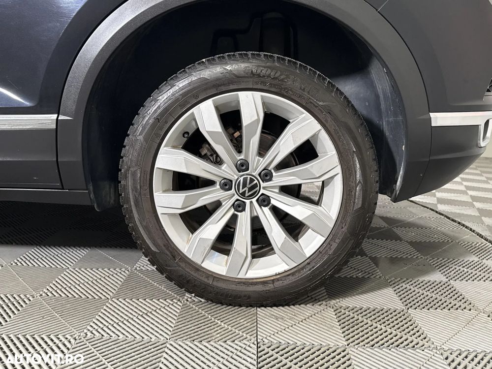 Volkswagen T-Roc - 14