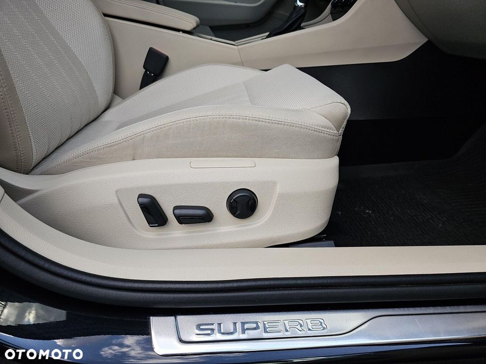 Skoda Superb - 36