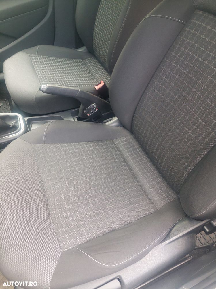 Volkswagen Polo - 8