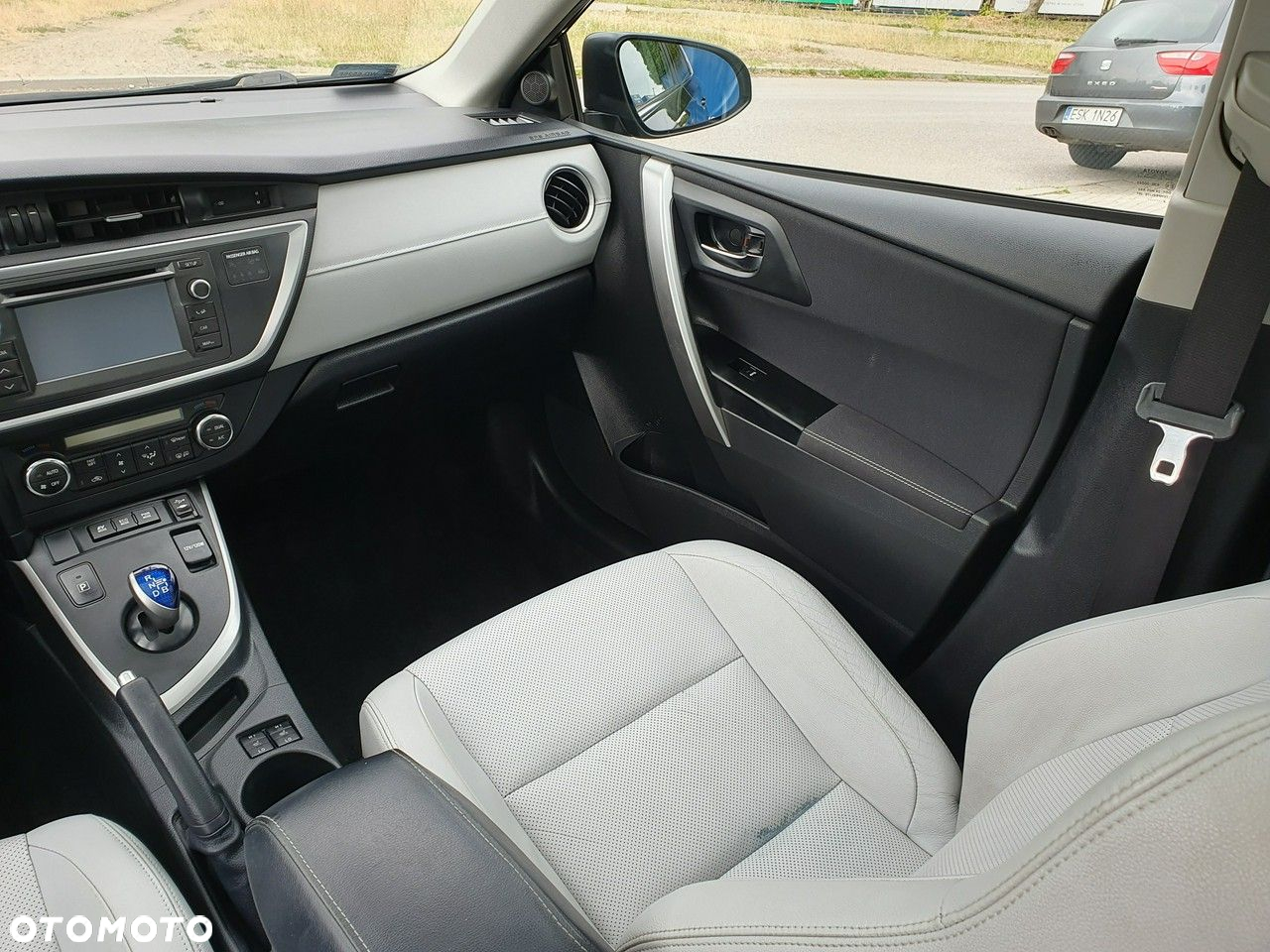 Toyota Auris - 11