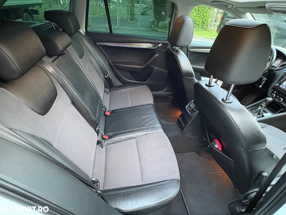Skoda Octavia 1.6 TDI DSG Ambition - 13