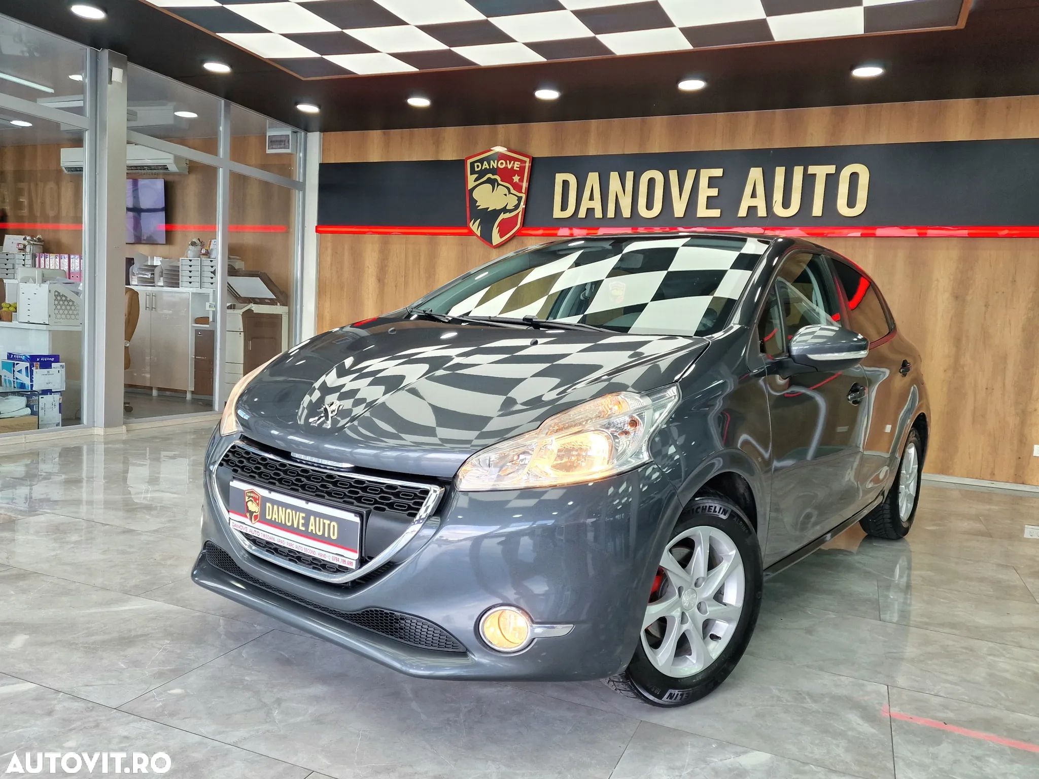 Peugeot 208 1.2 L PureTech Active - 1