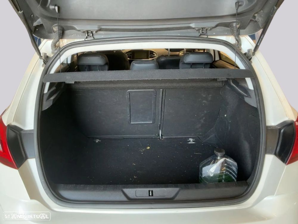 Peugeot 308 - 12