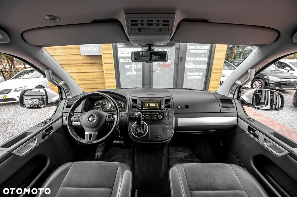 Volkswagen Multivan - 21
