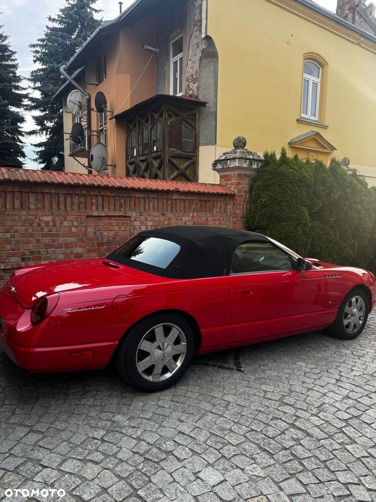 Ford Thunderbird - 9