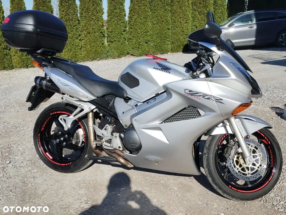 Honda VFR - 5
