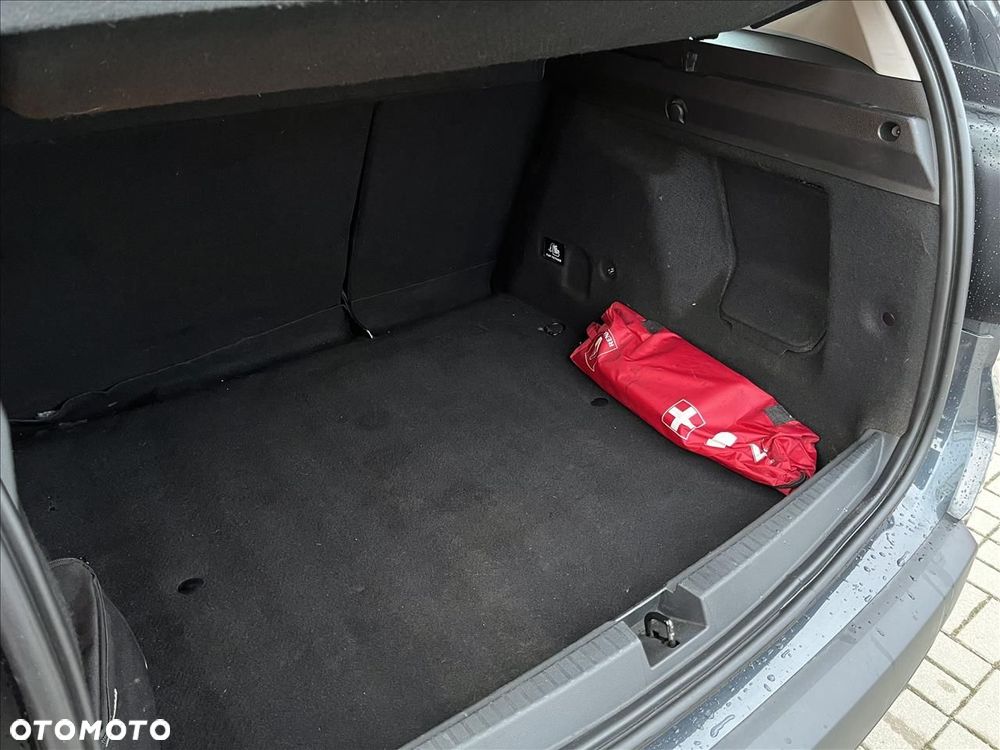 Dacia Duster 1.0 TCe Comfort - 17