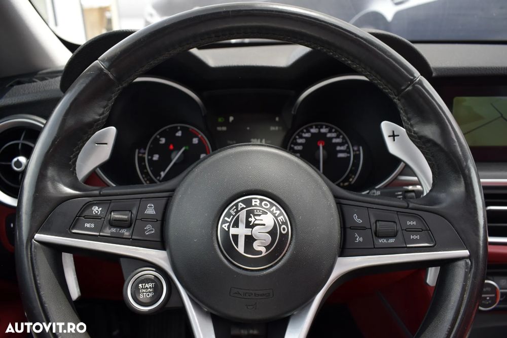 Alfa Romeo Stelvio 2.2 16V AT8 Q4 Lusso - 17