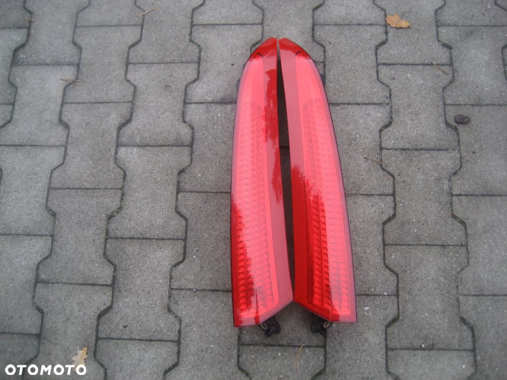 volvo xc90 lift 07-12r lampa tył lewa prawa górna 30698141 30698142 - 1