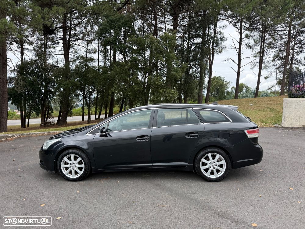 Toyota Avensis SW 2.0 D-4D - 3