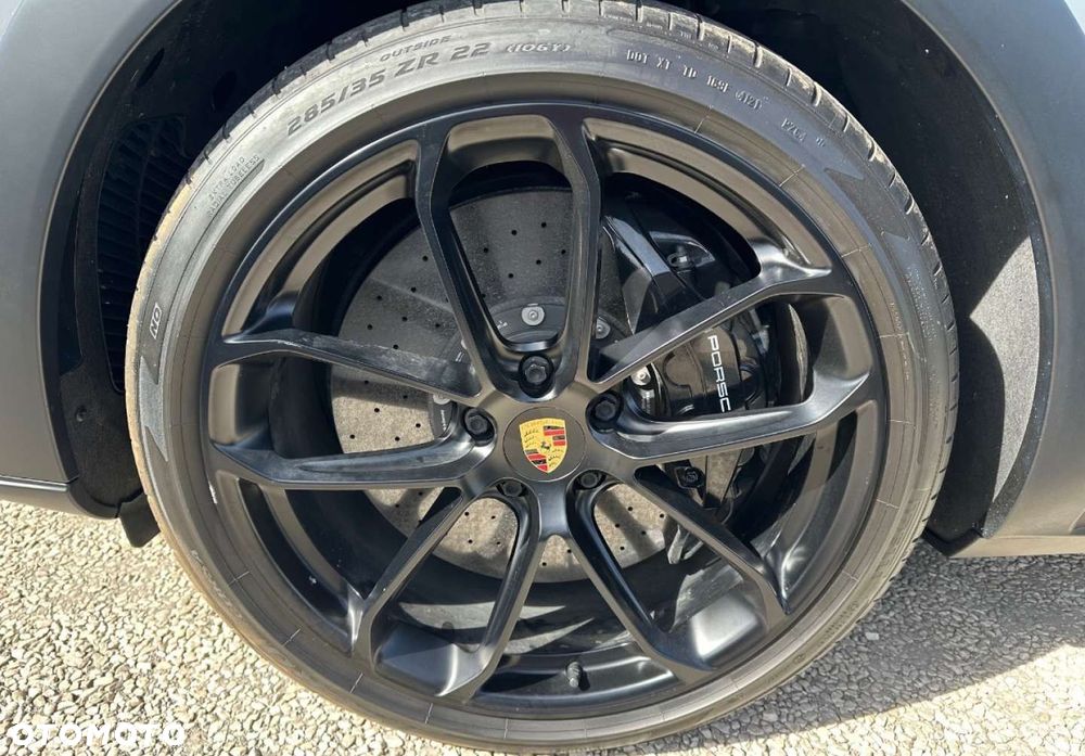 Porsche Cayenne - 15