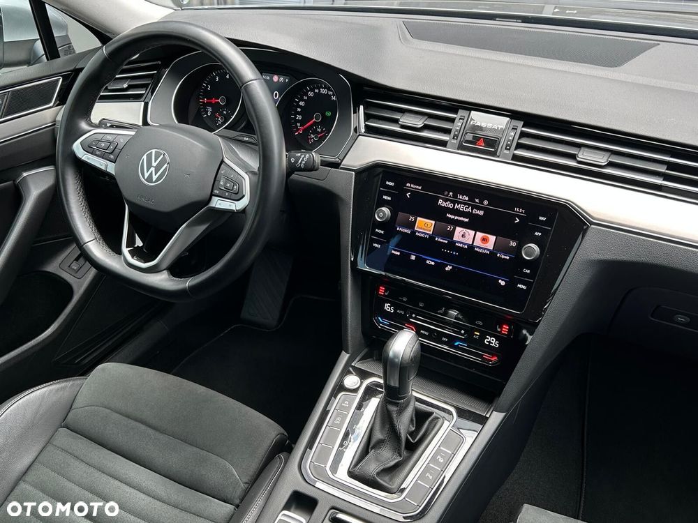 Volkswagen Passat 1.5 TSI EVO Elegance DSG - 18