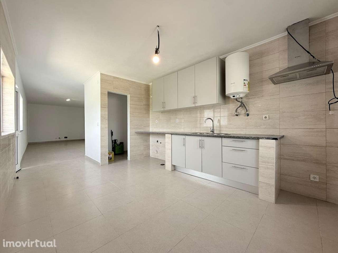 Moradia T3 em lote de 420m2 em Fernão Ferro - Grande imagem: 2/54