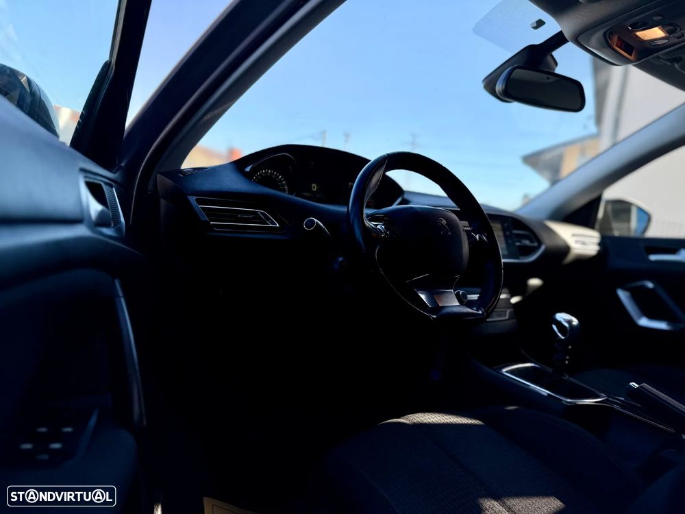 Peugeot 308 SW 1.5 BlueHDi Style - 12