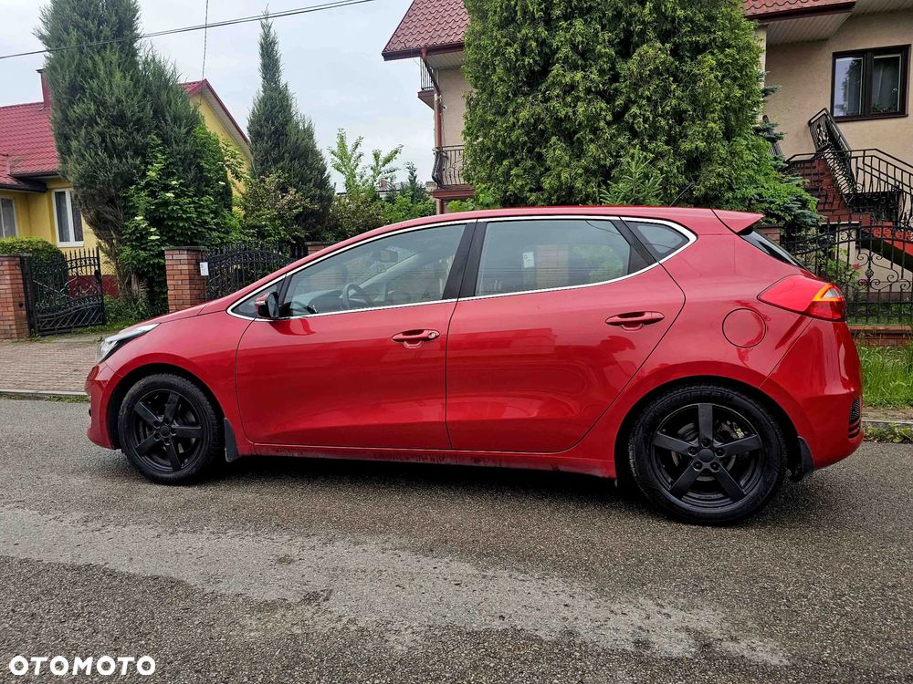 Kia Ceed 1.6 CRDi 136 ISG Platinum Edition - 7