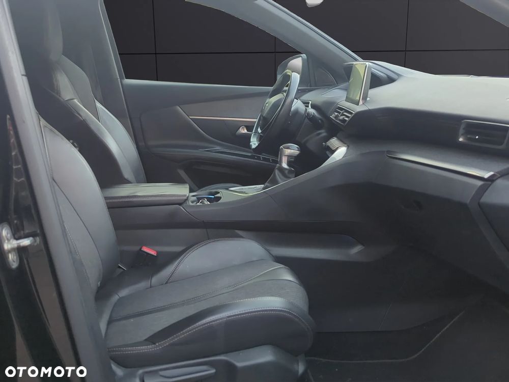 Peugeot 3008 - 17