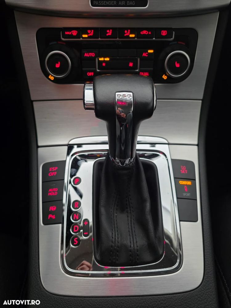 Volkswagen Passat 2.0 TDI DPF DSG Highline - 11