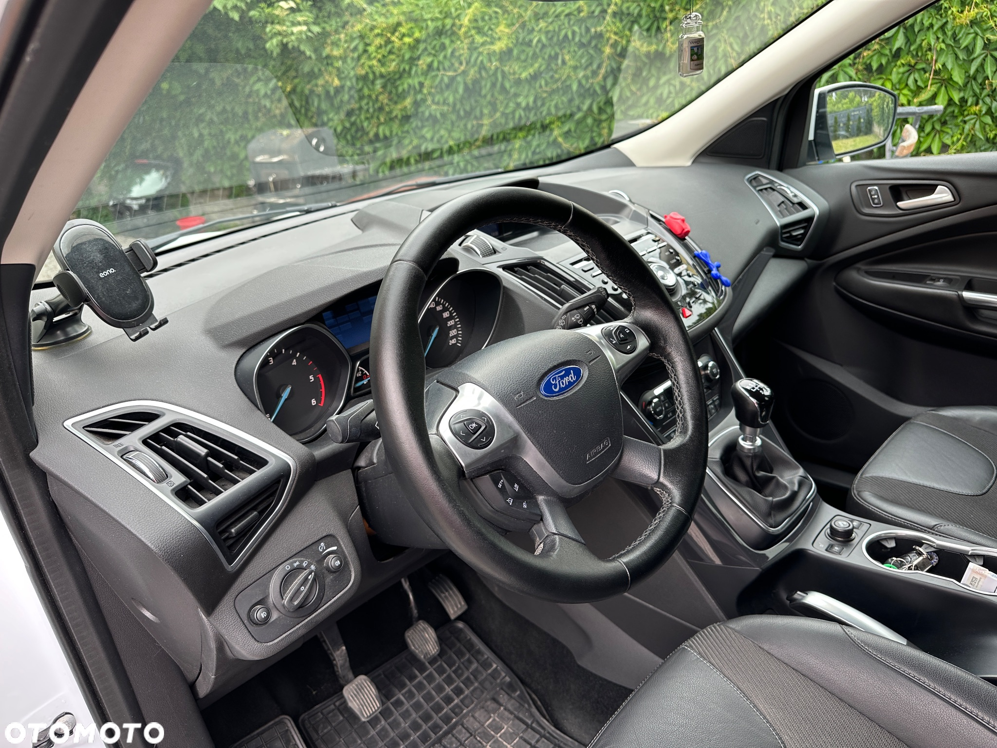 Ford Kuga 2.0 TDCi Titanium S - 27