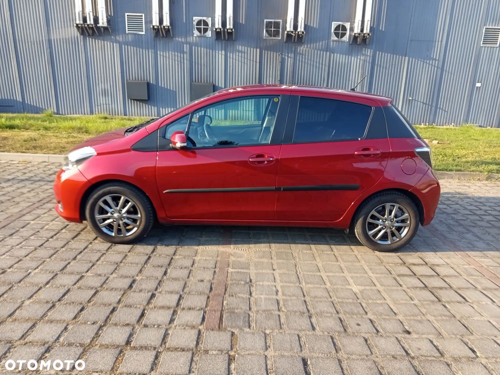 Toyota Yaris 1.33 Premium - 2