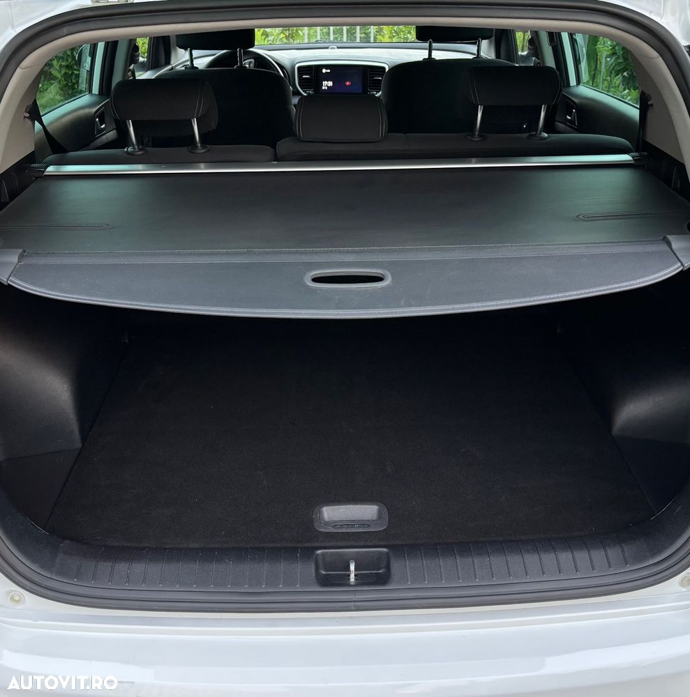 Kia Sportage 1.6 DSL 7DCT HP 4x2 Style - 6
