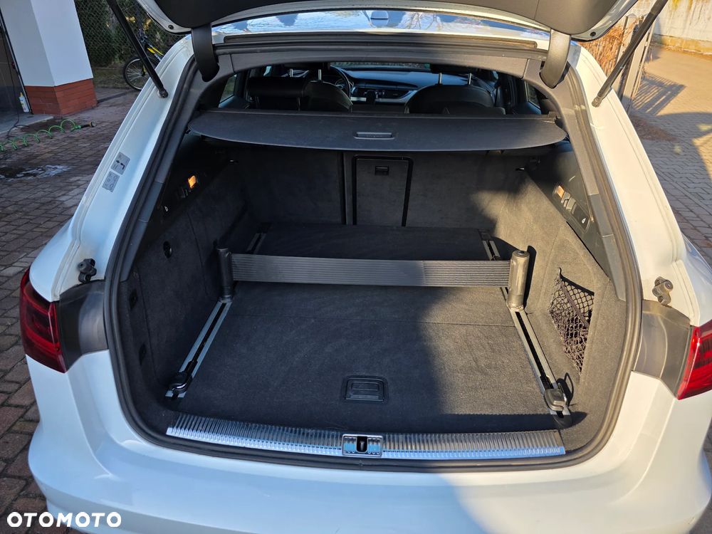 Audi A6 Avant 3.0 TDI quattro S tronic - 11