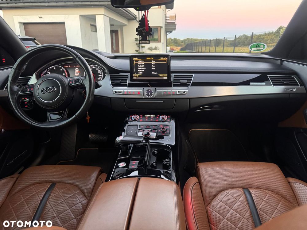 Audi A8 - 24