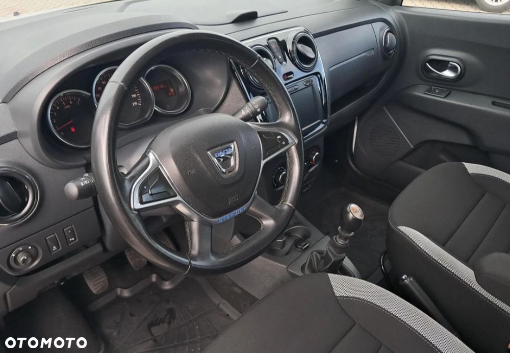 Dacia Lodgy 1.3 TCe Stepway S&S - 11