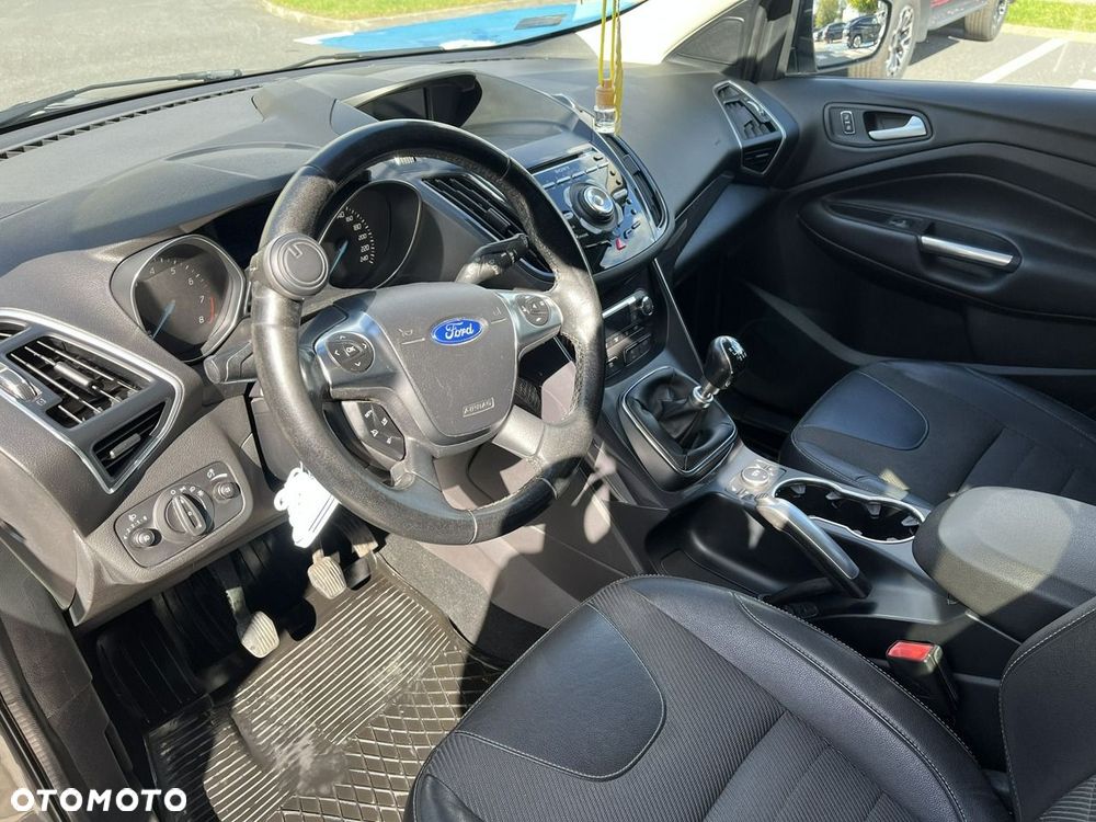 Ford Kuga - 15