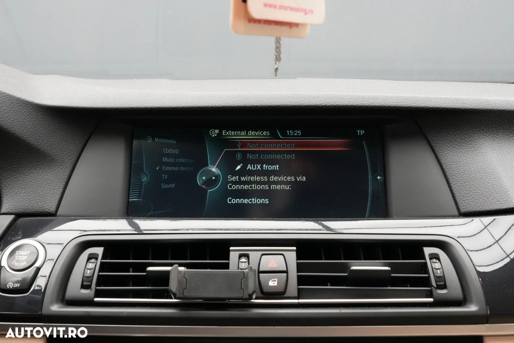 BMW Seria 5 520d xDrive - 22
