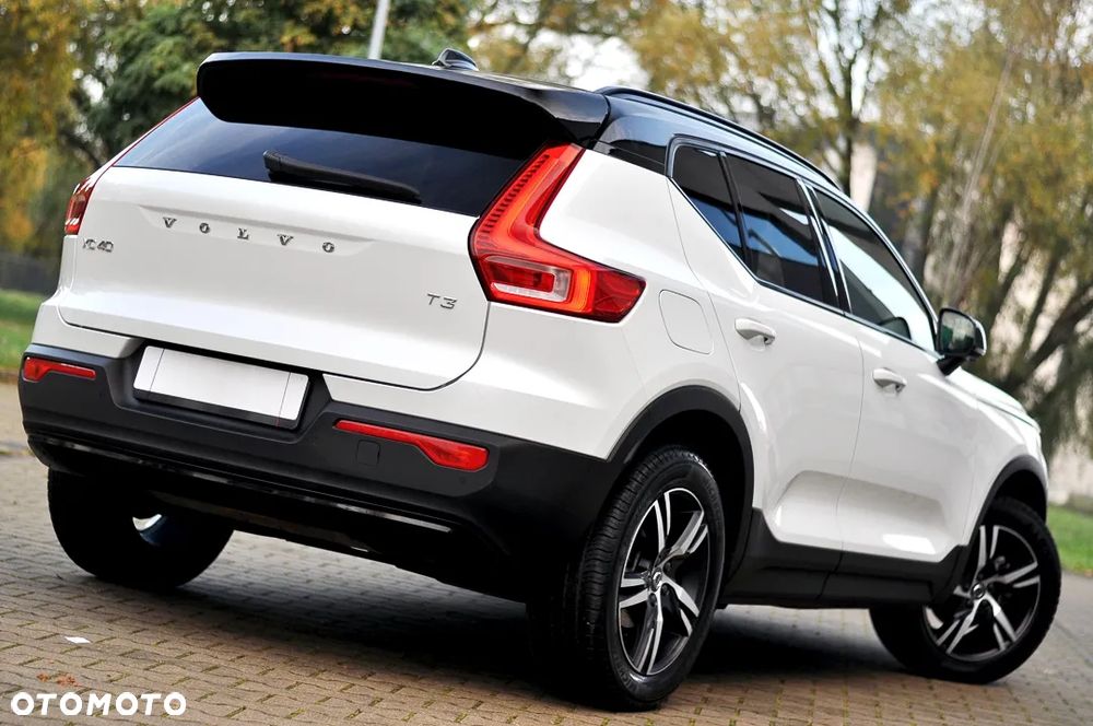 Volvo XC 40 T3 R-Design - 3