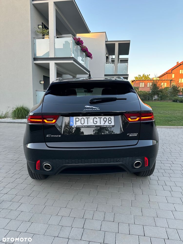 Jaguar E-Pace P200 AWD R-Dynamic S - 8