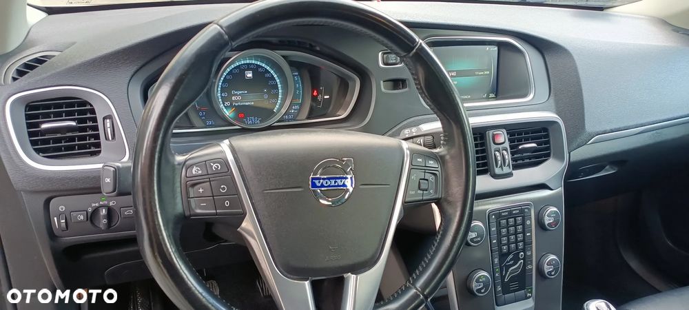 Volvo V40 D4 Summum - 20