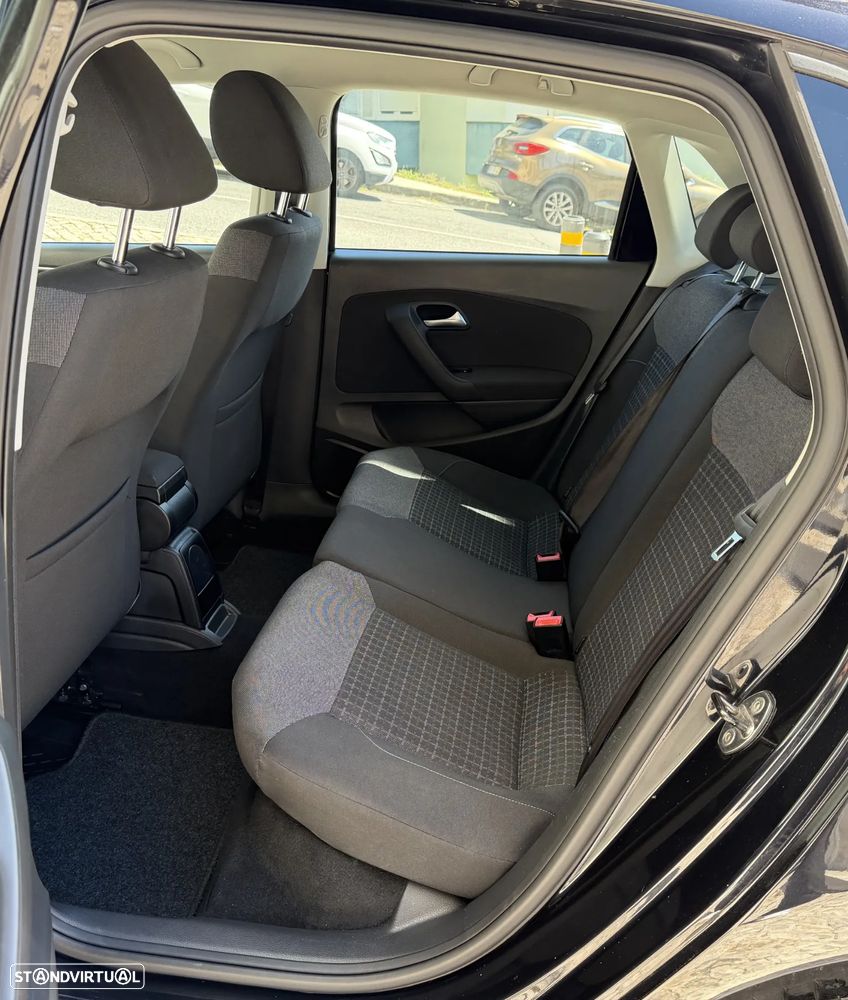 VW Polo 1.0 Lounge - 24