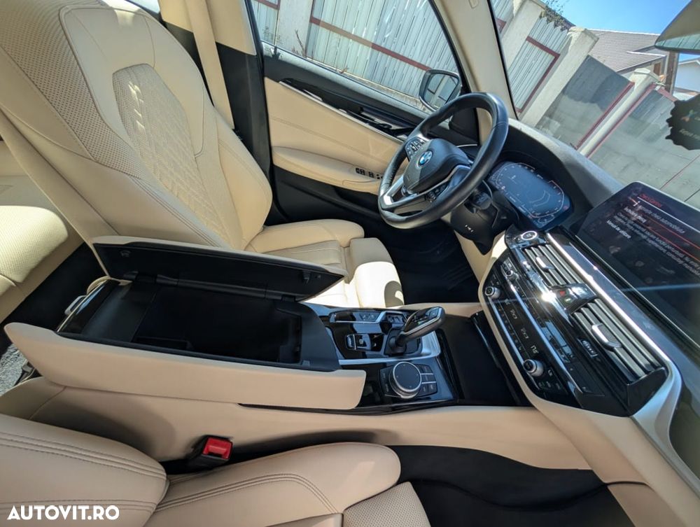 BMW Seria 5 520i Aut. Luxury Line - 17