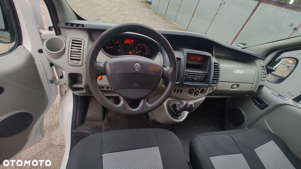 Renault TRAFIC - 15