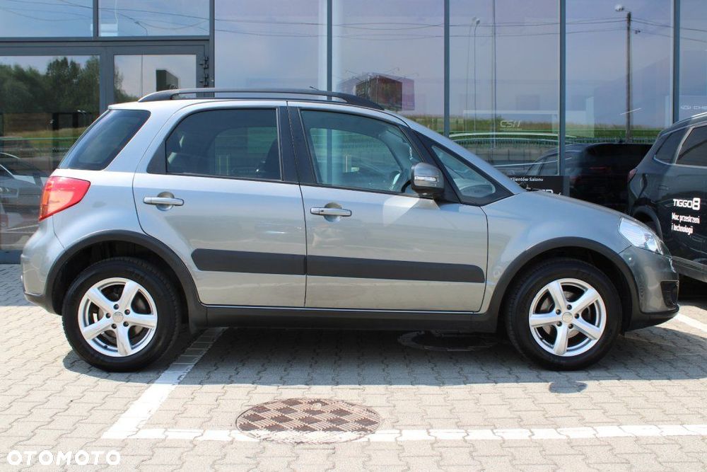 Suzuki SX4 - 4