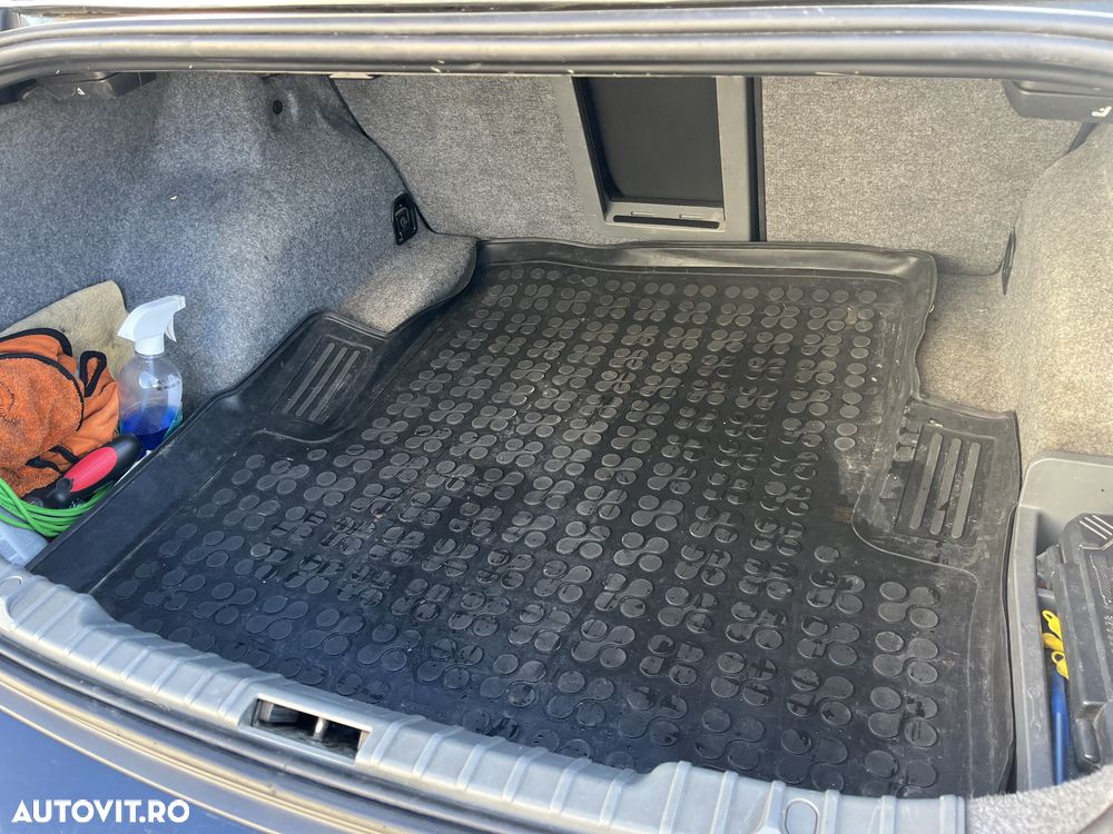 BMW Seria 3 320d - 9