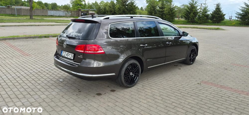 Volkswagen Passat 1.6 TDI Comfortline - 14