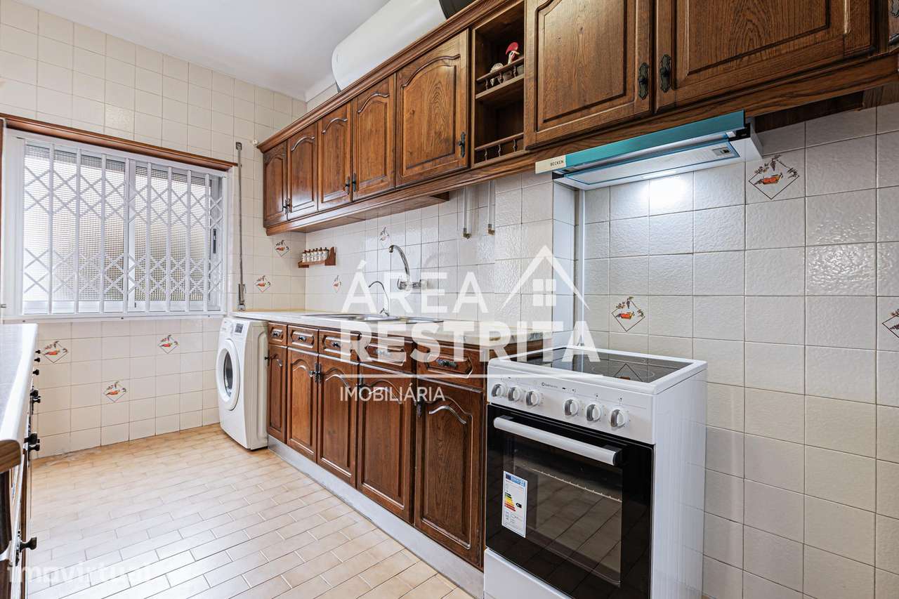 Apartamento T3 RC Alto no Barreiro - Grande imagem: 2/43