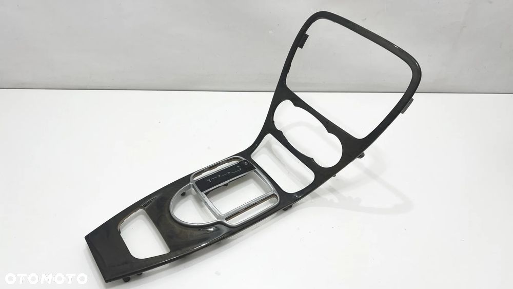 Ramka środkowa konsoli panel dekor drewno Mercedes SL R230 W230 SL500 SL350 - 1