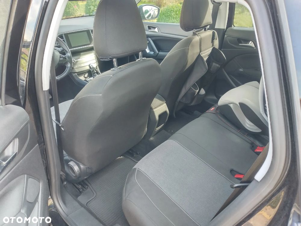 Peugeot 308 - 8