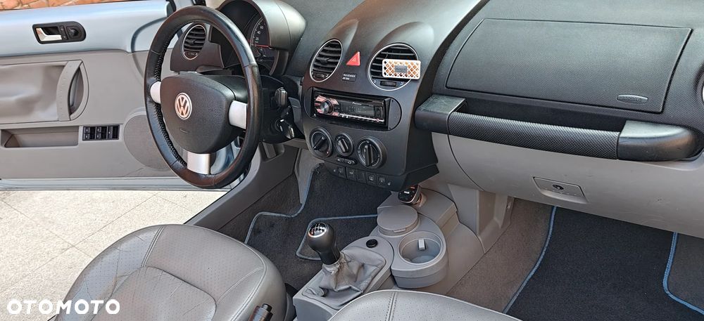 Volkswagen New Beetle 1.9 TDI DPF Freestyle - 31