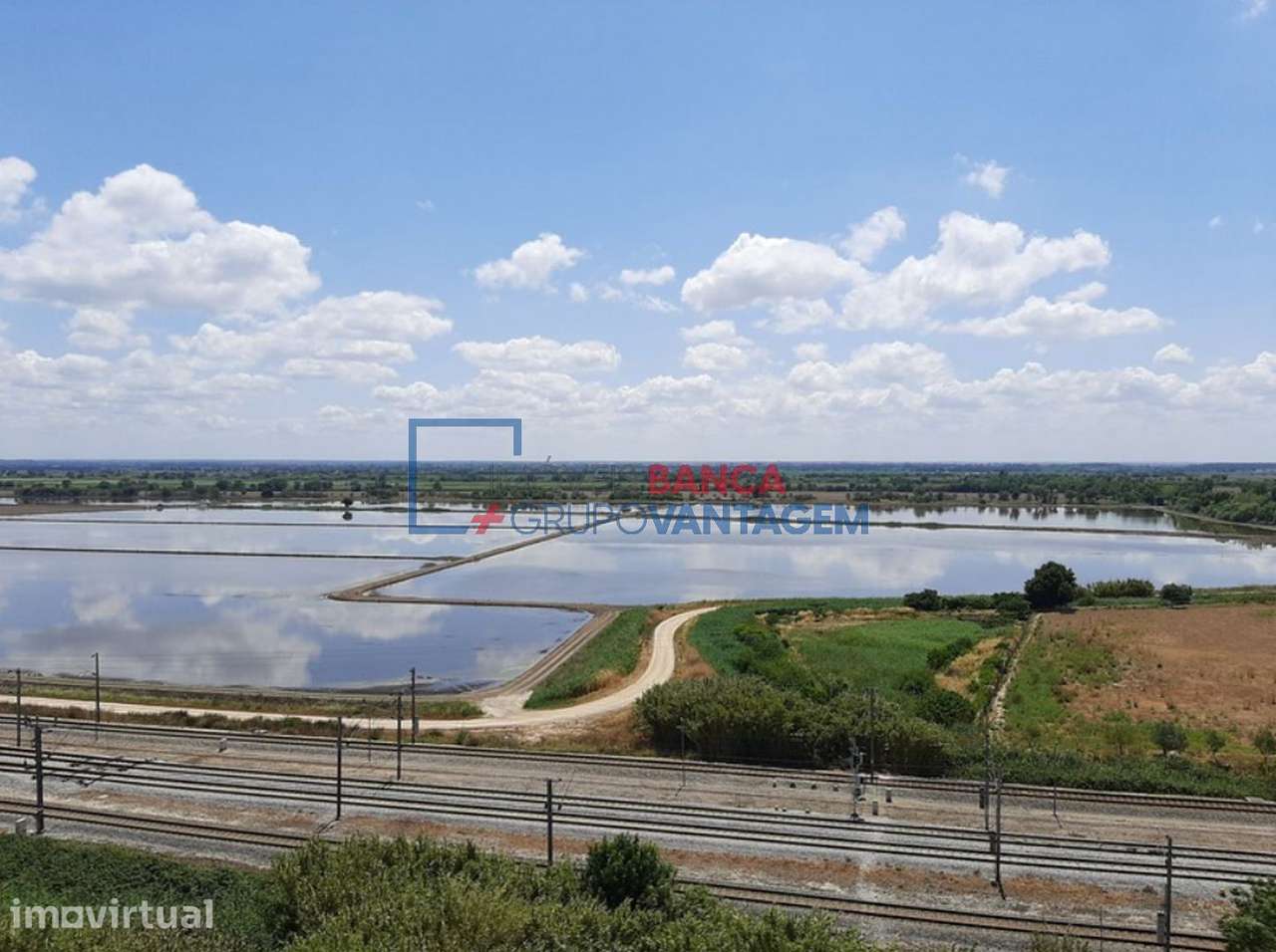 Apartamento T4 Azambuja perto da Estação da CP - Grande imagem: 5/30