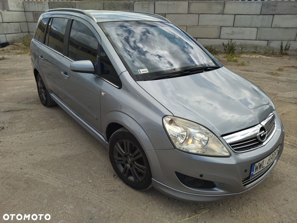 Opel Zafira 1.6 Cosmo - 3