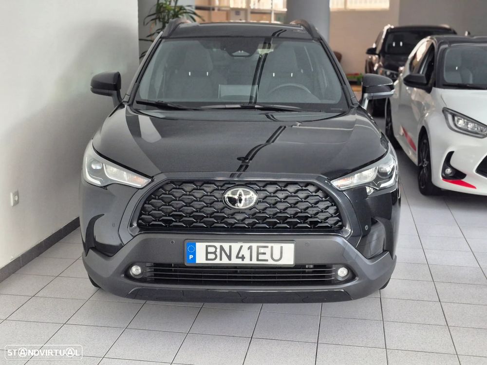 Toyota Corolla Cross 1.8 Hybrid Luxury - 3